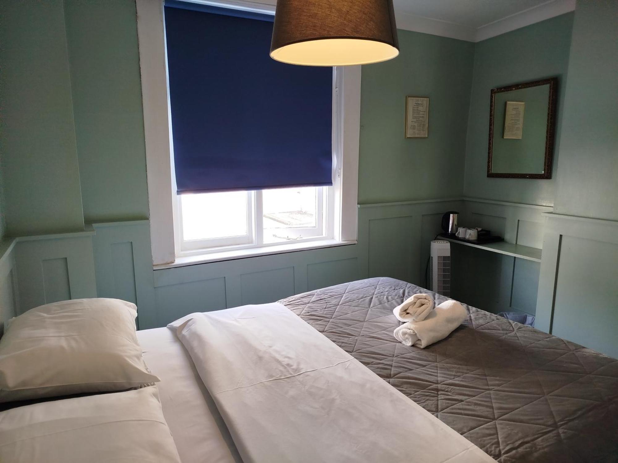 The Willows Brighton Luaran gambar
